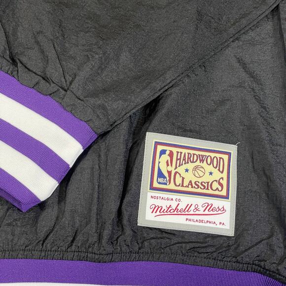 Los Angeles Lakers Mitchell & Ness Neon World Pullover Jacket - Picture 4 of 4